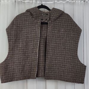Stylish Houndstooth Women's Cape  Jacket ASM ANNA wool blend. Size XS